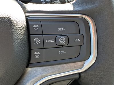 2026 Jeep Grand Wagoneer - Photo 29