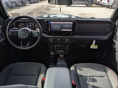 2026 Jeep Gladiator - Photo 15