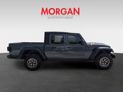 2026 Jeep Gladiator - Photo 2