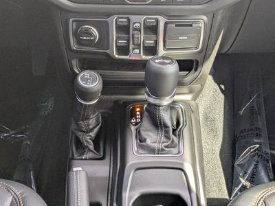 2026 Jeep Wrangler - Photo 19