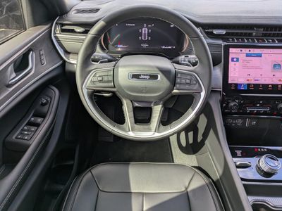 2025 Jeep Grand Cherokee - Photo 14