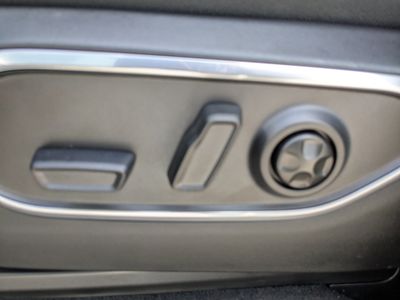 2026 Jeep Grand Wagoneer - Photo 22