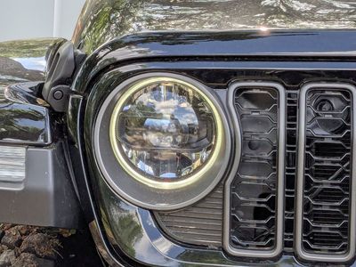 2026 Jeep Gladiator - Photo 8