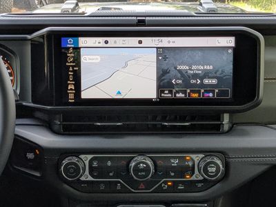2026 Jeep Gladiator - Photo 17