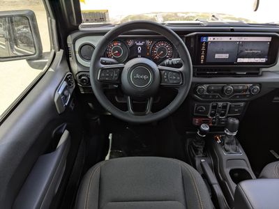 2026 Jeep Wrangler - Photo 16