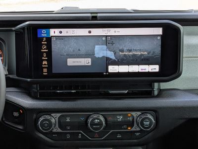 2026 Jeep Wrangler - Photo 18