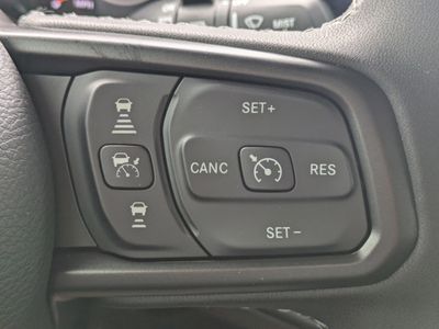 2026 Jeep Wrangler — photo 18 view