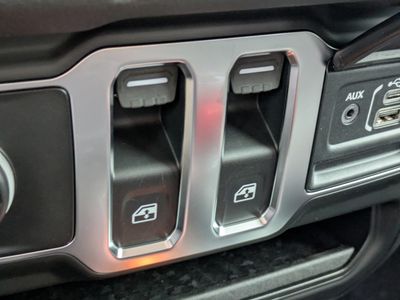 2026 Jeep Wrangler — photo 16 view
