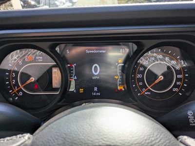 2026 Jeep Wrangler - Photo 24