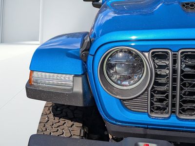 2026 Jeep Wrangler - Photo 8
