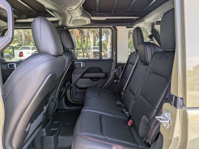 2026 Jeep Wrangler - Photo 13