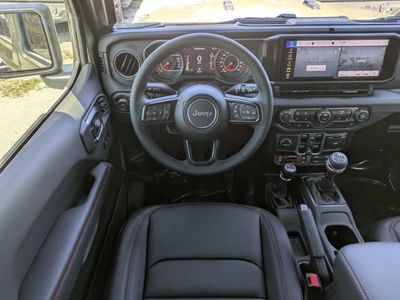 2026 Jeep Wrangler - Photo 16