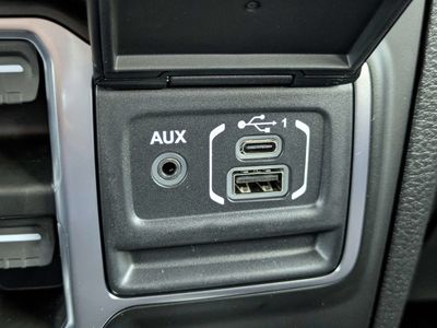 2026 Jeep Wrangler - Photo 22