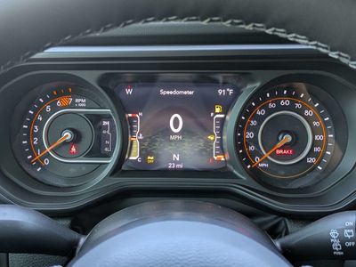 2026 Jeep Wrangler - Photo 27