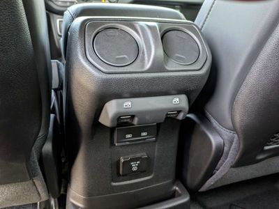 2026 Jeep Wrangler - Photo 14