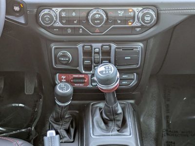 2026 Jeep Wrangler - Photo 19