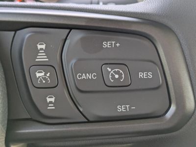 2026 Jeep Gladiator — photo 22 view