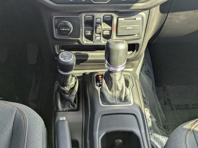 2026 Jeep Gladiator — photo 17 view