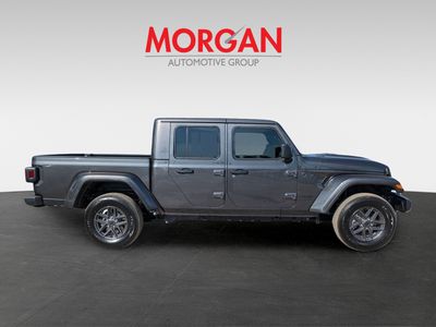 2026 Jeep Gladiator — side profile view
