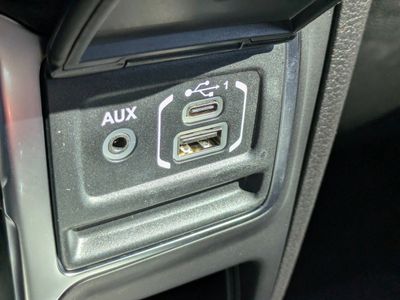 2026 Jeep Gladiator — photo 19 view