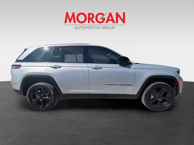 2025 Jeep Grand Cherokee - Photo 2