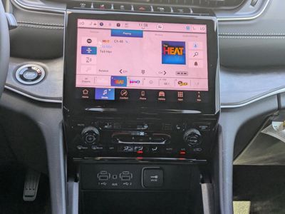2025 Jeep Grand Cherokee - Photo 16