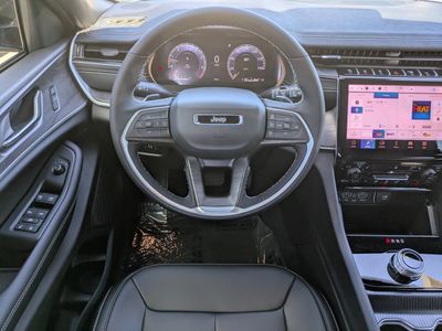 2025 Jeep Grand Cherokee - Photo 14