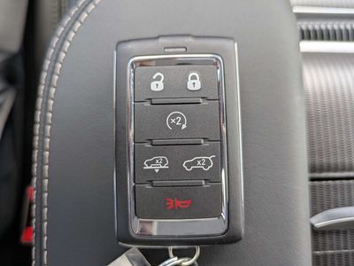 2026 Jeep Grand Wagoneer - Photo 32
