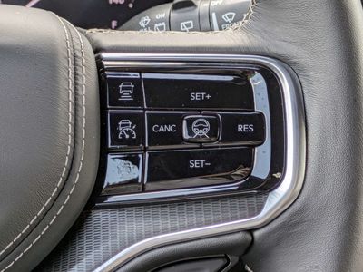 2026 Jeep Grand Wagoneer - Photo 28