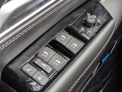 2026 Jeep Grand Wagoneer - Photo 27