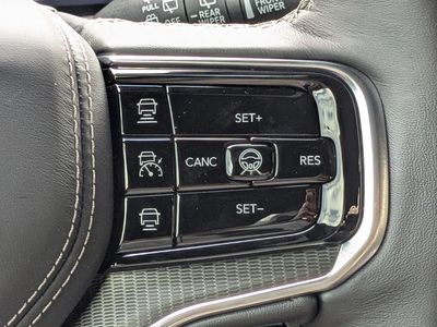 2026 Jeep Grand Wagoneer - Photo 29