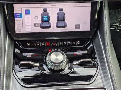 2026 Jeep Grand Wagoneer - Photo 21