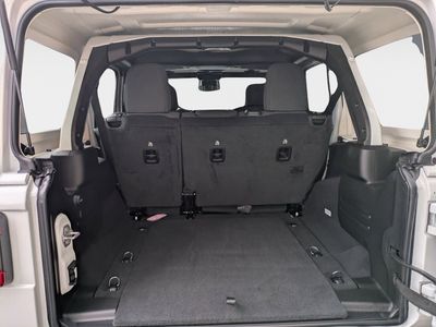 2025 Jeep Wrangler - Photo 10