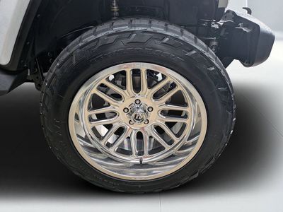 2025 Jeep Wrangler - Photo 8
