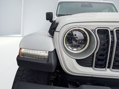 2025 Jeep Wrangler - Photo 7