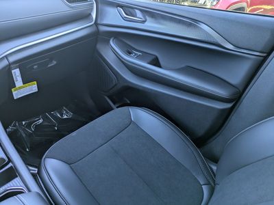 2025 Jeep Grand Cherokee - Photo 15