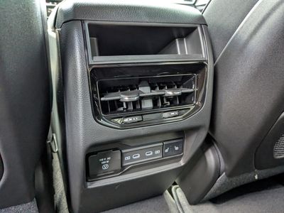 2026 Jeep Grand Cherokee - Photo 15