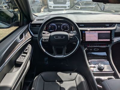 2026 Jeep Grand Cherokee - Photo 17