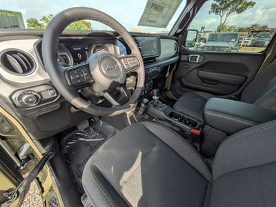 2026 Jeep Wrangler - Photo 13