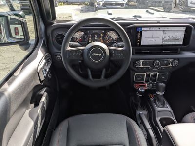2026 Jeep Wrangler - Photo 17
