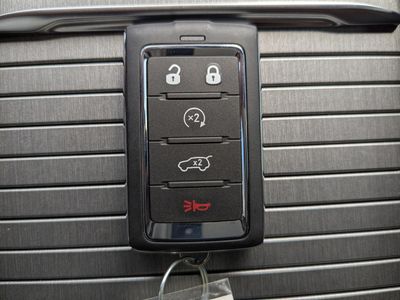 2026 Jeep Grand Wagoneer - Photo 33