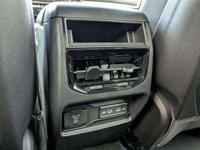 2026 Jeep Grand Cherokee - Photo 15