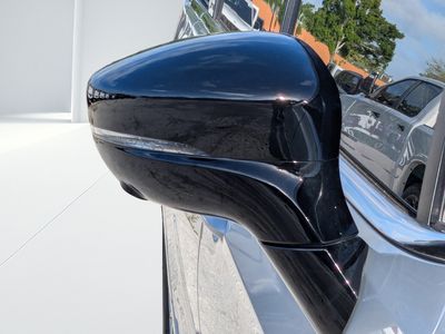 2026 Chrysler Pacifica — photo 11 view