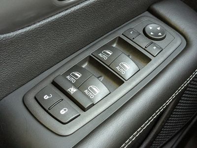 2026 Chrysler Pacifica — photo 25 view