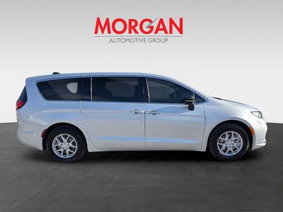 2026 Chrysler Pacifica — side profile view