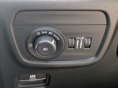 2025 Jeep Grand Cherokee - Photo 28