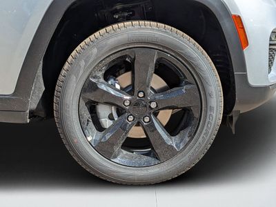 2025 Jeep Grand Cherokee - Photo 10