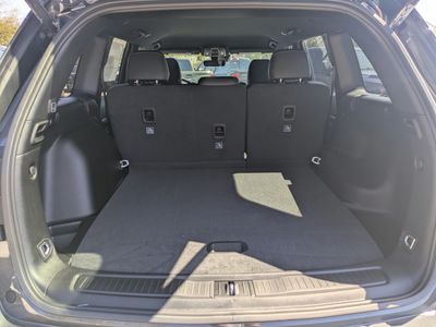 2025 Jeep Grand Cherokee - Photo 11