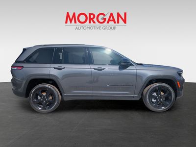 2025 Jeep Grand Cherokee - Photo 2
