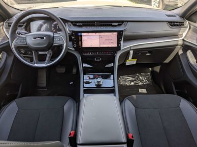 2026 Jeep Grand Cherokee - Photo 16